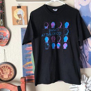 PANIC AT THE DISCO VINTAGE Y2K BAND TSHIRT SIZE S